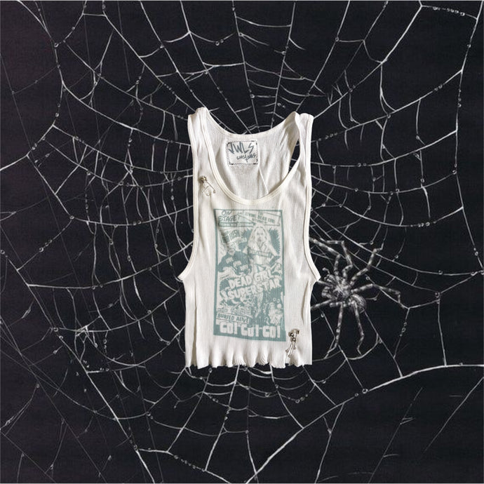 LADY ZOMBIE // Custom Tank